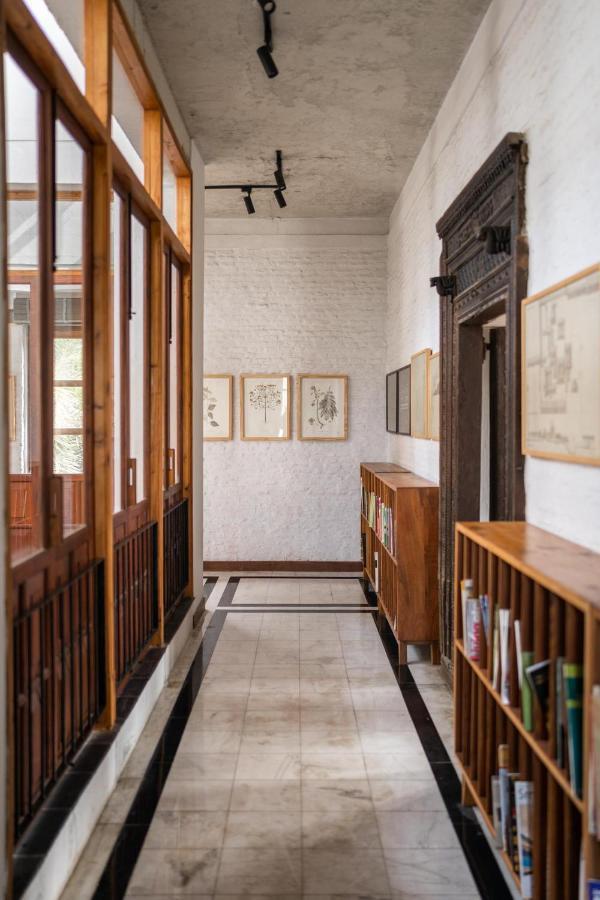 Lohonostays Library Sadhrana Bagh Gurgaon Buitenkant foto